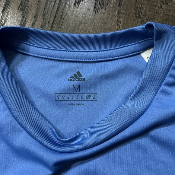 Adidas Tee - Picture 6 of 6